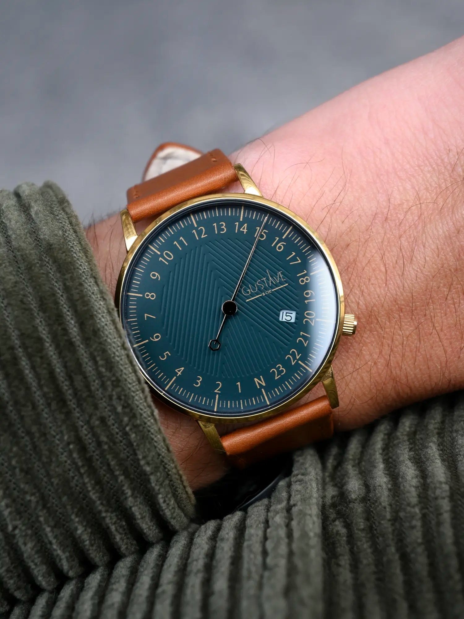 ANDRÉ 24H - GOLD AND GREEN