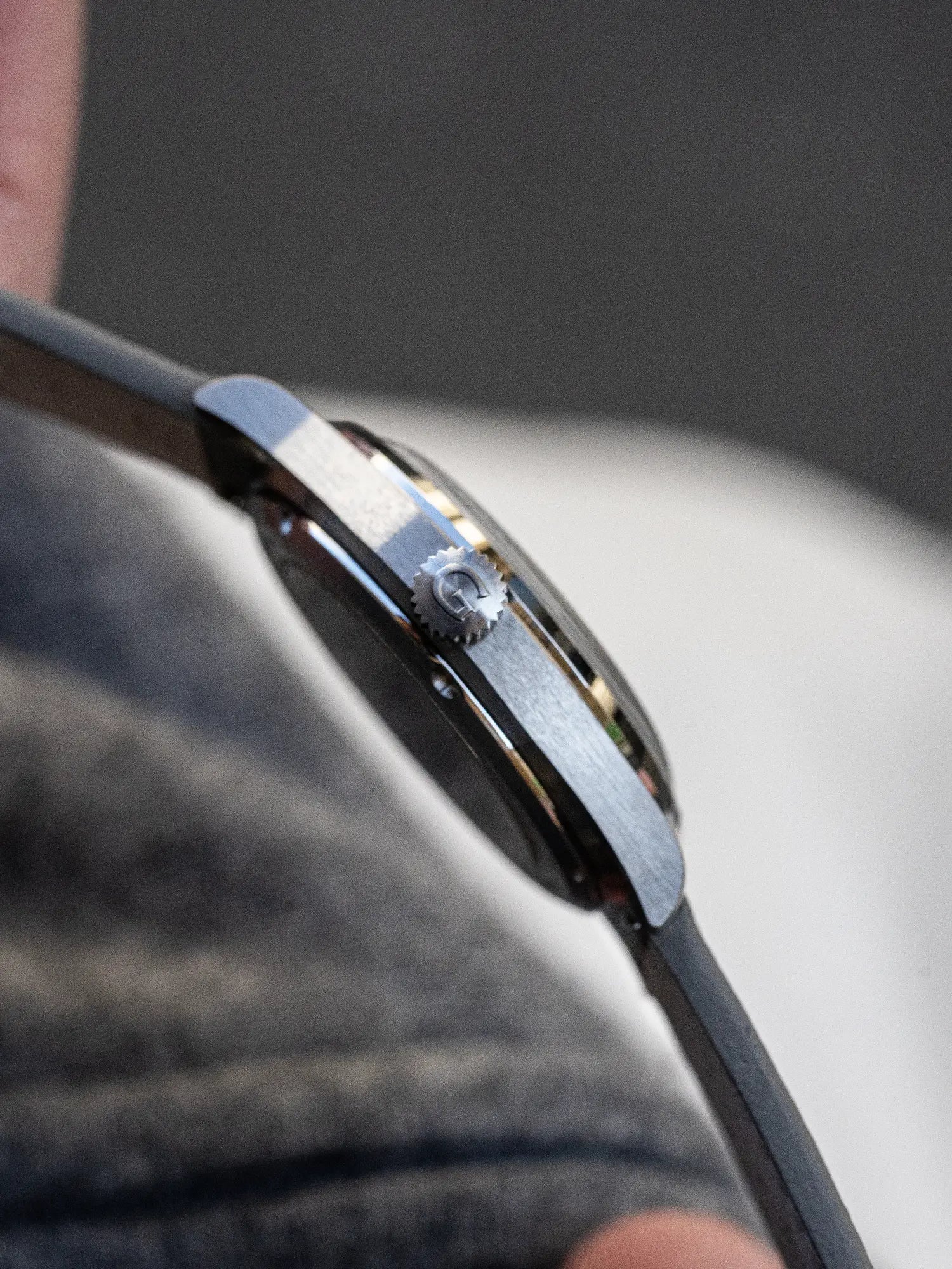 CHARLES 12H - SILVER AND WHITE