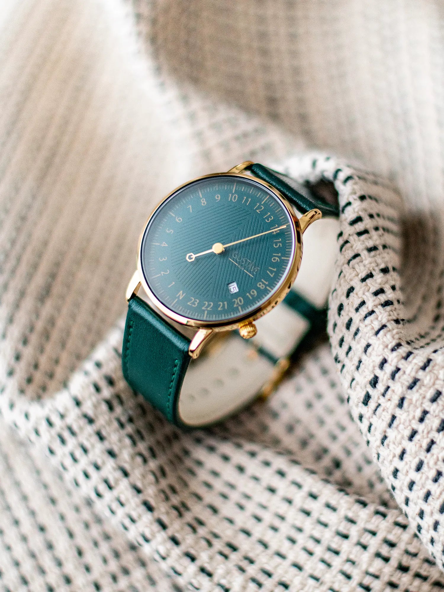 ANDRÉ 24H - GOLD AND GREEN