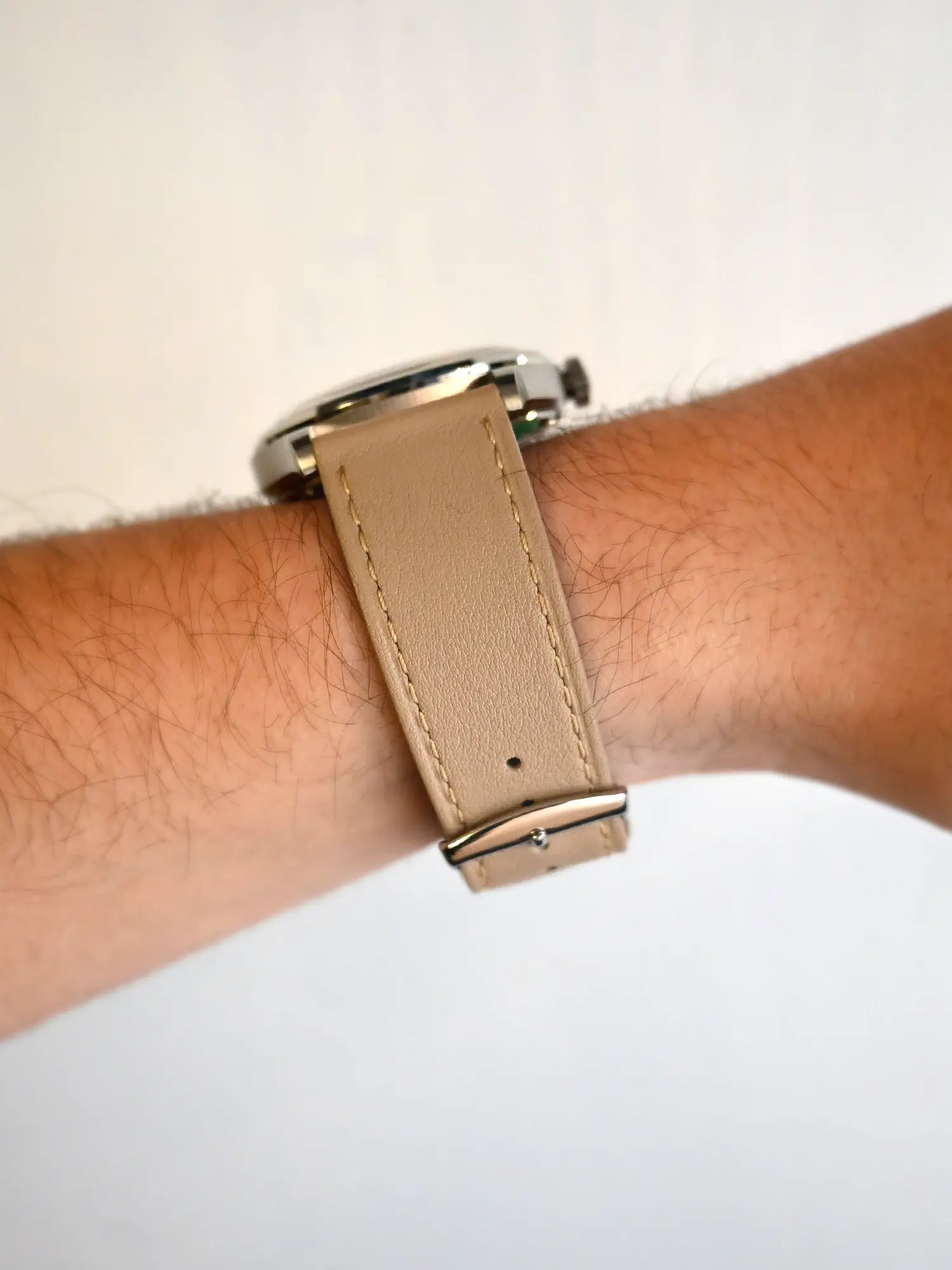 BRACELET CUIR - BEIGE SABLE SURPIQUÉ